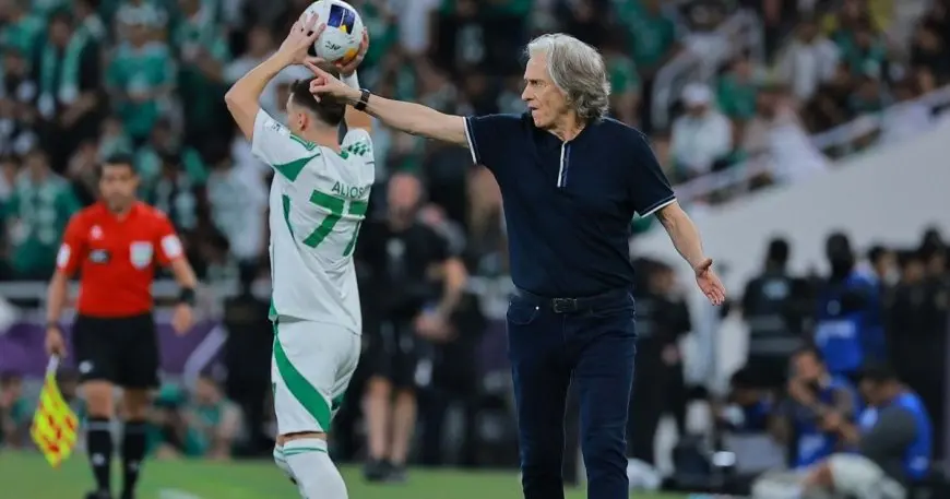 عدوى الإقالة تضرب جميع الأندية العربية قبل المونديال.. هل ستصل ريـال مدريد؟