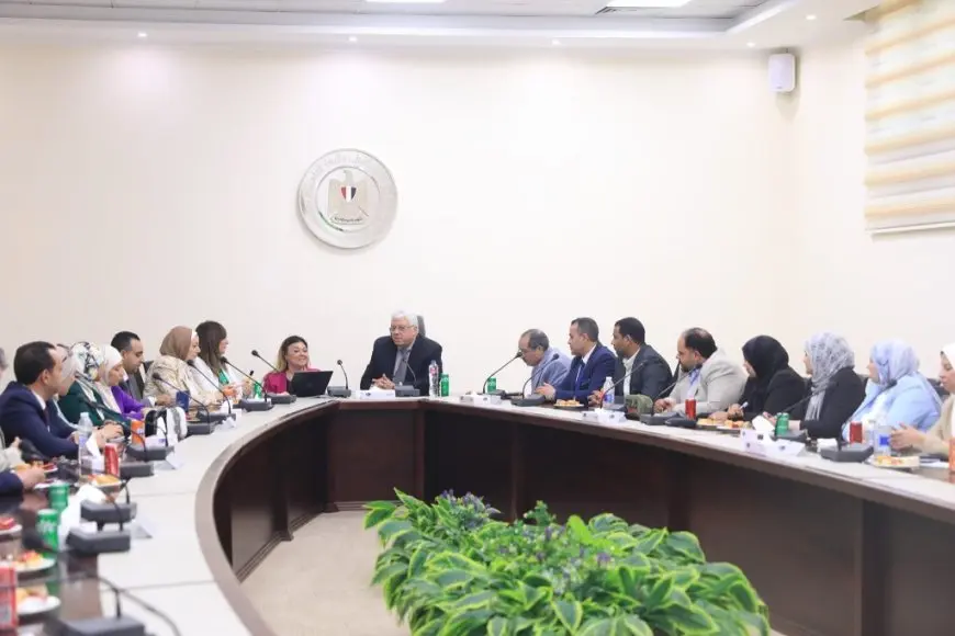 وزير التعليم العالي يجتمع بمديري مراكز ذوي الإعاقة في الجامعات المصرية