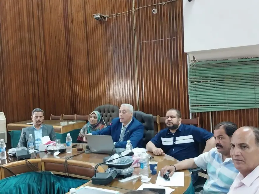 الإسكان: تعزيز بيئة الاستثمار وإدارة مياه الشرب في ورشتي عمل بمدينة 15 مايو والصالحية الجديدة