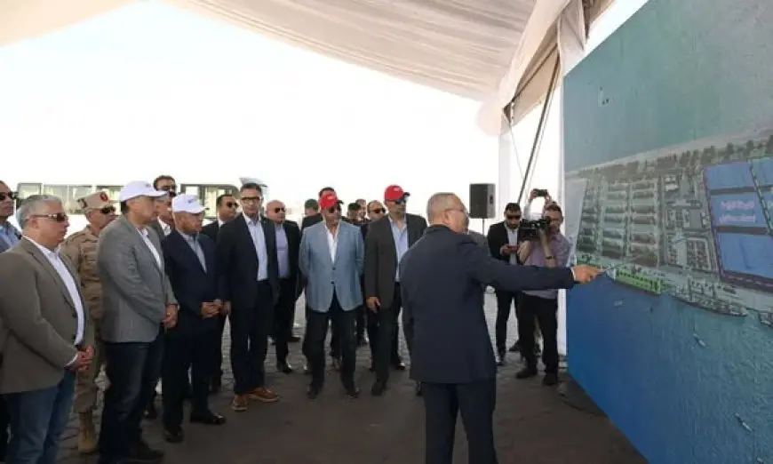 رئيس الوزراء يزور مشروعي رووتس وسكاي للموانئ