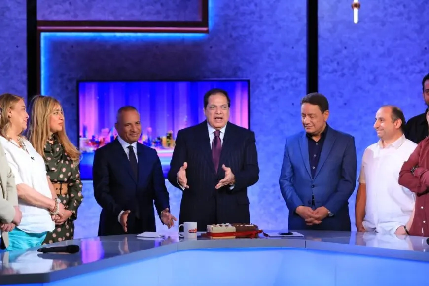 محمد أبو العينين ينطلق ببرنامج أحمد موسى عبر الهواء… ويبعث له رسالة مؤثرة