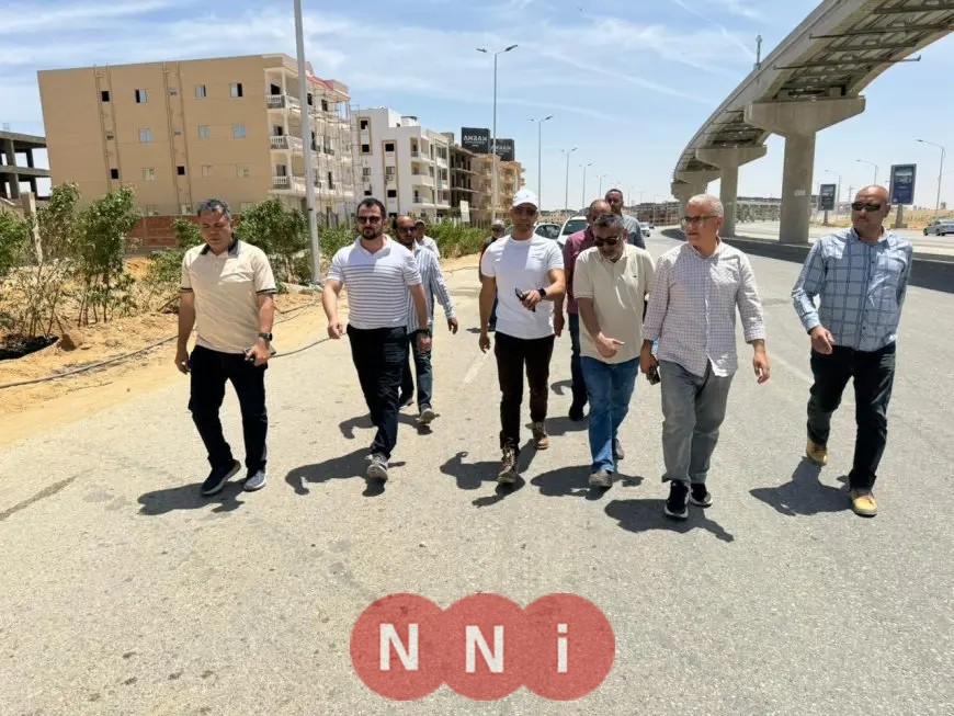رئيس جهاز مدينة القاهرة الجديدة يراجع تقدم أعمال تطوير الطرق والمحاور