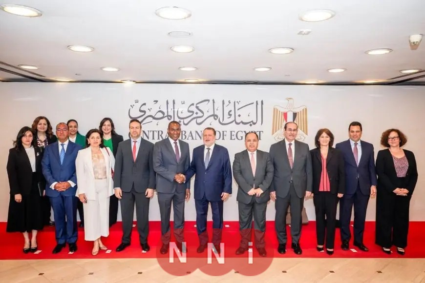محافظ البنك المركزي يلتقي بنائب المدير العام لصندوق النقد الدولي