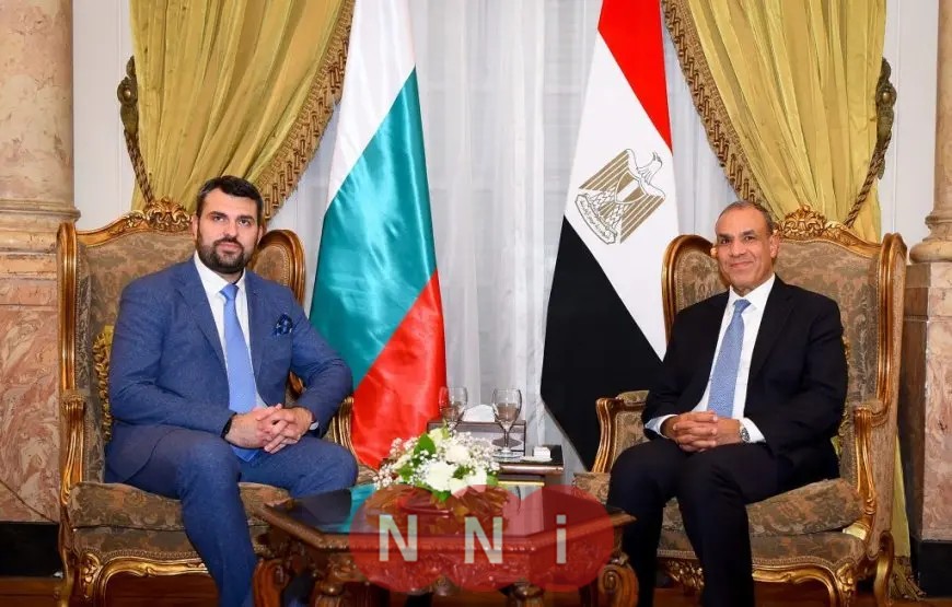 وزير الخارجية والهجرة يلتقي نظيره البلغاري للتباحث في عدد من القضايا الإقليمية والدولية