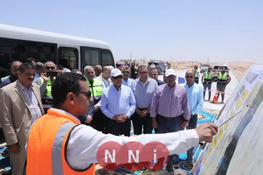 وزير النقل يزور المنطقة الصناعية في المنيا ويُدشِّن مصنع جولدن أفينيو للملابس