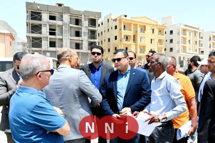 وزير الإسكان يزور المحاور والطرق الرئيسية في العاصمة الإدارية والقاهرة الجديدة