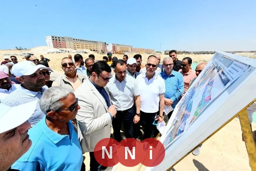 وزير الإسكان يتفقد مشروع M8 بجوار البحيرة وأعمال البحيرات والطرق وبوابات مارينا الساحل الشمالي