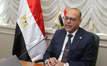 وزير العمل يناقش خطوات تعزيز علاقات العمل والتشاور الاجتماعي