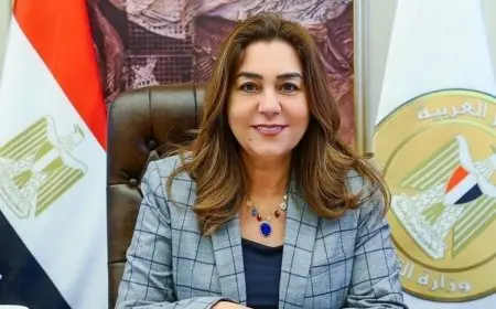 وزيرة التنمية المحلية تتابع الأوضاع في المحافظات خلال أول أيام عيد الأضحى