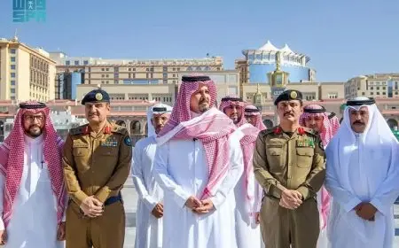أمير منطقة المدينة المنورة يتفقد سير العمل في المسجد النبوي ميدانيًا