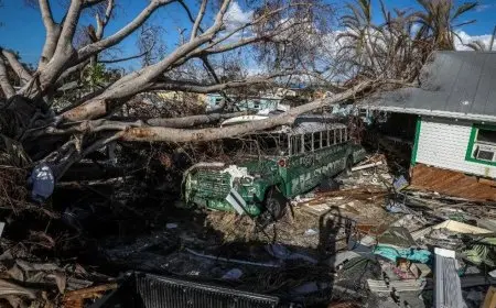 إعصار “باربرا” يتجه نحو غرب المكسيك.. رياح قوية وأمطار غزيرة