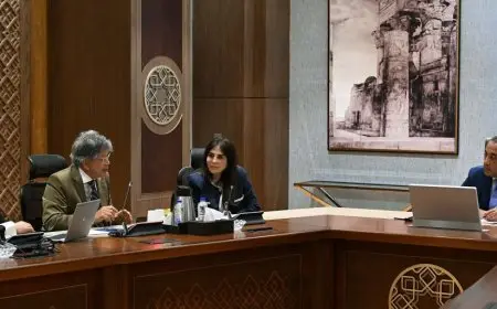 رئيس الوزراء يناقش الاقتراحات المعروضة في برنامج «المواجهة» التلفزيوني