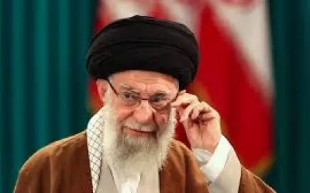 وزير دفاع جيش الاحتلال يلوح باستهداف المرشد الأعلى الإيراني