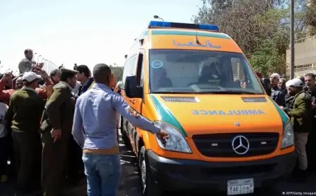 إصابة 10 مراقبين في حادث تصادم أثناء توجههم إلى لجان امتحانات الثانوية العامة في قنا| الأسماء