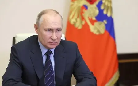 الكرملين: إيران لم تطلب مساعدات عسكرية ونقدم لها الدعم بشكل عام