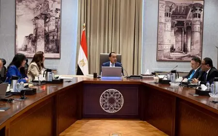 مدبولي يوجه بمتابعة التزام فنادق البحر الأحمر بتشغيل محطات تحلية المياه التابعة لها