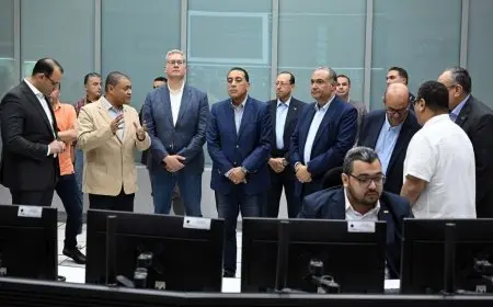 رئيس الوزراء يراقب جاهزية تأمين إمدادات الغاز الطبيعي من مركز التحكم في الشبكة القومية