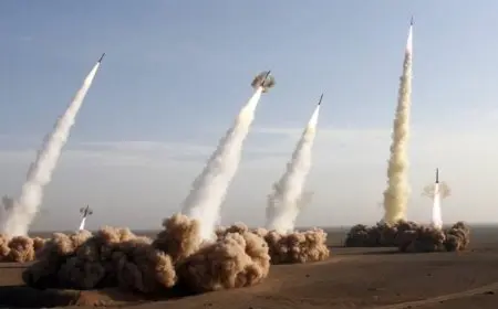 إيران تُعلن عن استخدام صاروخين للمرة الأولى خلال القصف على إسرائيل