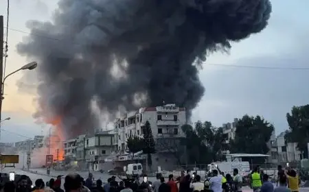 غارات إسرائيلية شديدة تستهدف مواقع لحزب الله في جنوب لبنان