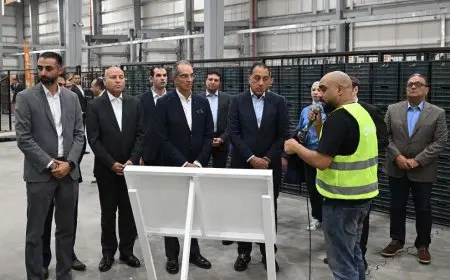 رئيس الوزراء يدشن أكبر مستودع لوجستي للتجارة الإلكترونية لشركة “جوميا”
