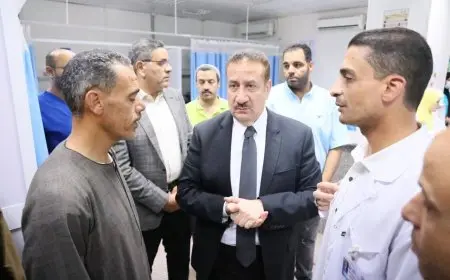 محافظ المنوفية يتفقد مصابي حادث الطريق الإقليمي