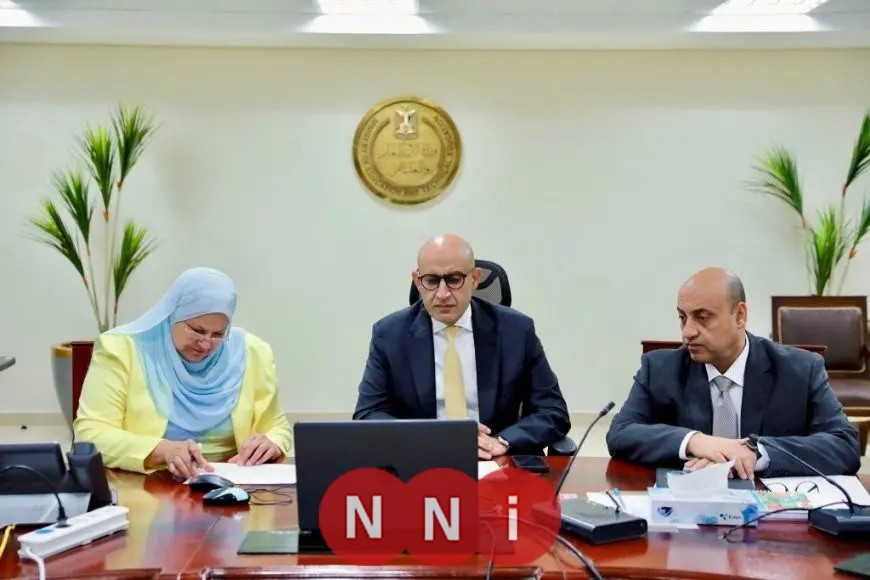 وزير التعليم يزور غرفة عمليات امتحانات الشهادة الإعدادية والدبلومات الفنية