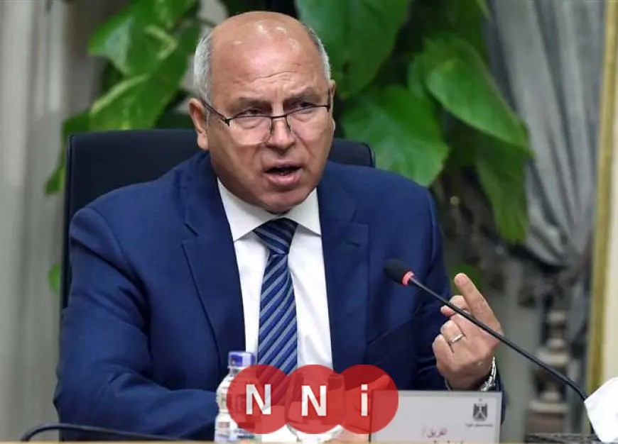 وزير الصناعة يناقش مع محافظ ومستثمري البحيرة التحديات التي تواجه المناطق الصناعية وسبل حلها