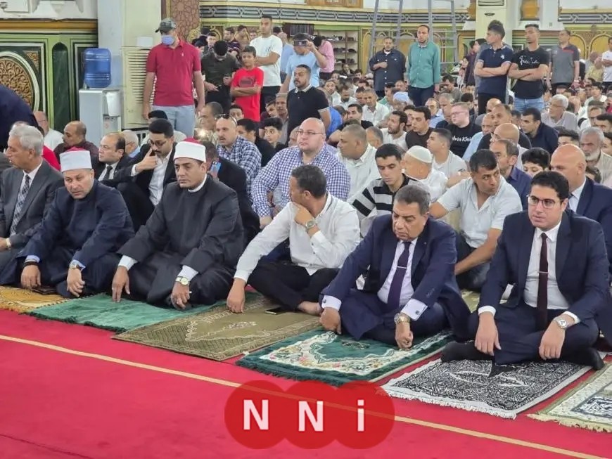 المحافظون ونوابهم يحضرون صلاة العيد ويمتدحون جهود الأوقاف في تنظيم الساحات
