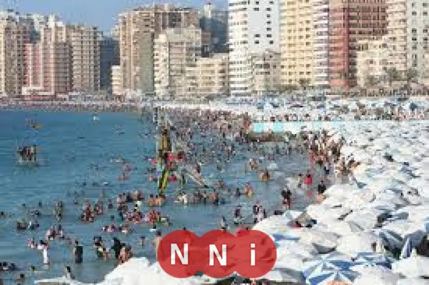 إقبال واسع للزوار والمصطافين في محافظة الإسكندرية خلال عيد الأضحى