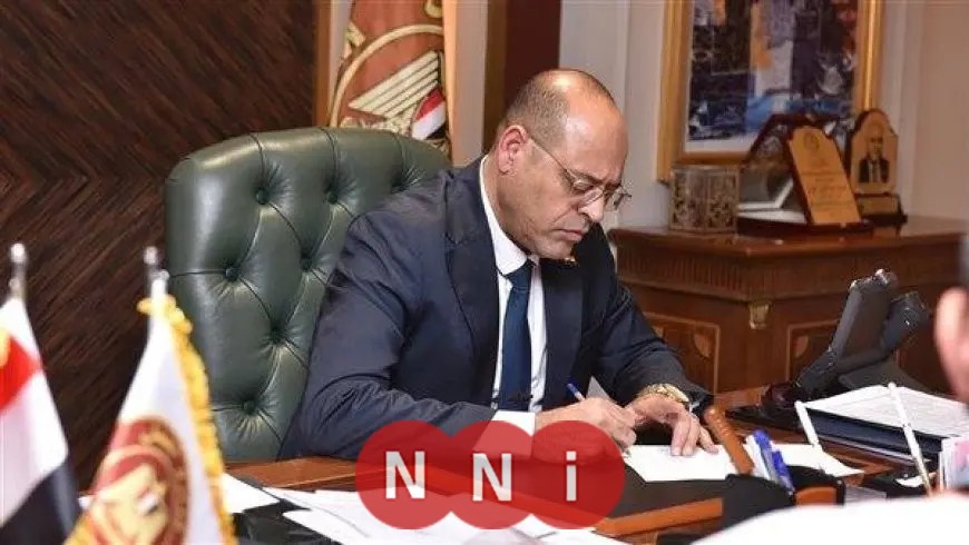 فريق من مديرية العمل بالدقهلية يتقدم بالعزاء إلى أسرة الشهيد البطل خالد شوقي