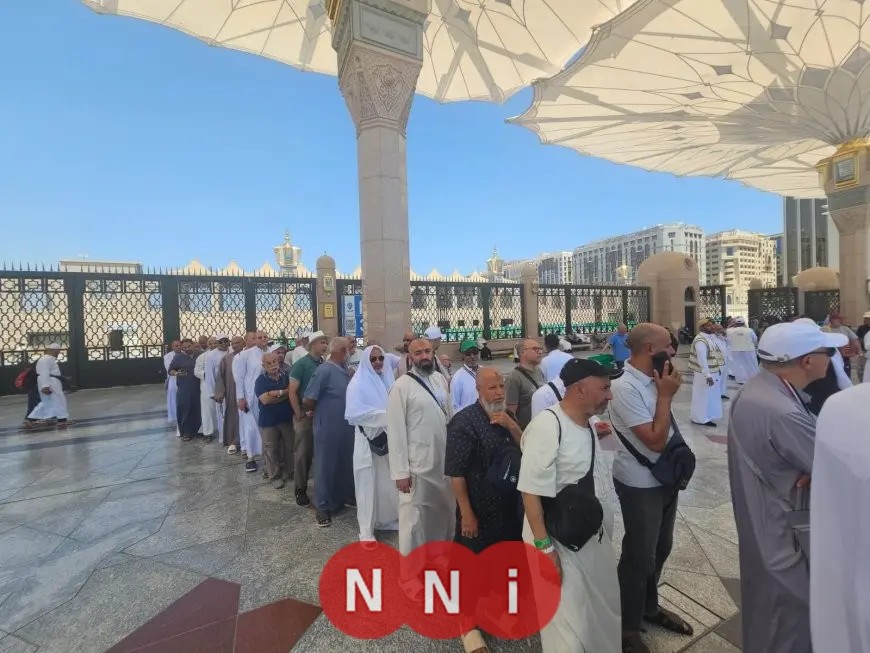 بعثة حج الجمعيات الأهلية تنظم زيارات إلى الروضة الشريفة.. صور