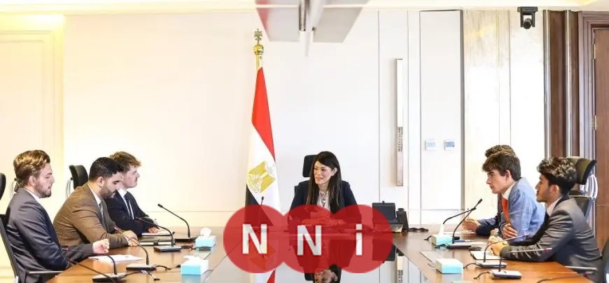 المشاط تعقد لقاءً مع طلاب من أبرز الجامعات في المملكة المتحدة