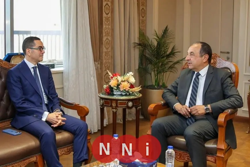 وزيرا قطاع الأعمال والاستثمار يناقشان تعزيز الترويج للفرص الاستثمارية في مجال الغزل والنسيج