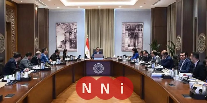 مدبولي يتابع مع محافظ البحيرة تطورات مشروعي تطوير “ميناء الصيد” و”نبع الحمراء”