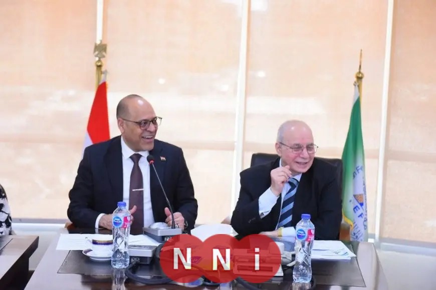 وزير العمل يتفقد مقر اتحاد مقاولي التشييد والبناء لمناقشة سبل التعاون في دعم العمالة والتدريب المهني