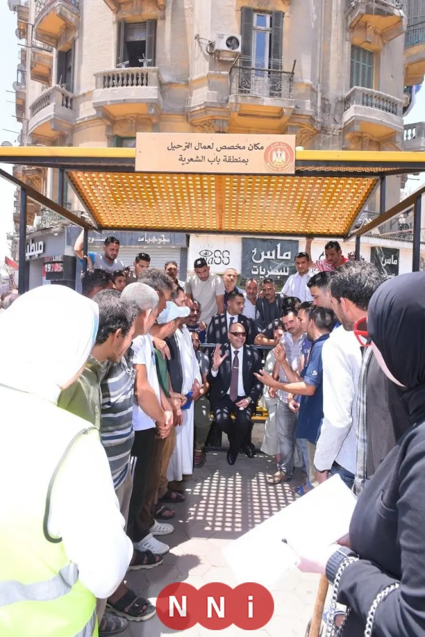 وزير العمل يزور مواقع الانتظار الجديدة لعمال التراحيل في باب الشعرية