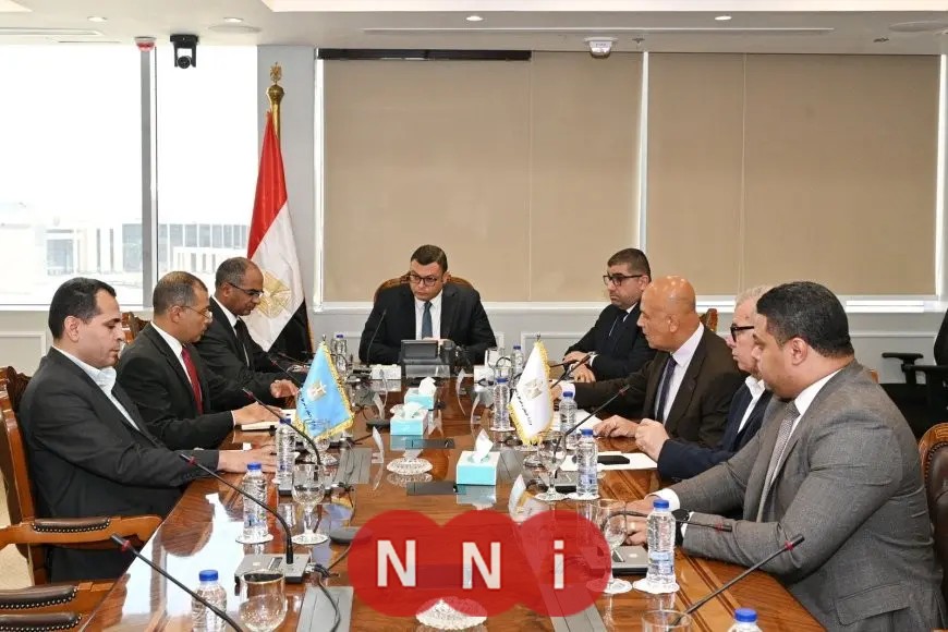 وزير الإسكان يراقب حالة نظام الصرف الصحي في مدن شرق القاهرة والمشروعات المستهدفة حتى 2030