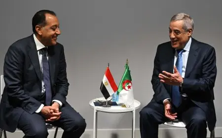 رئيس الوزراء يبرز عمق العلاقات المصرية الجزائرية والروابط الأخوية بين قيادتي وشعبي البلدين