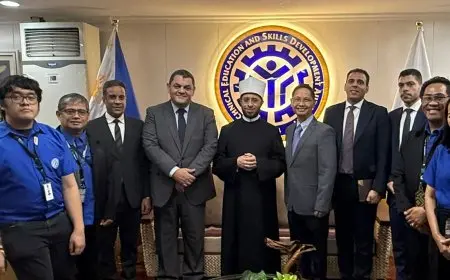 مدير هيئة تنمية المهارات الفلبينية يستقبل وزير الأوقاف لتأهيل طالبات معهد التمريض الخاضع للأوقاف
