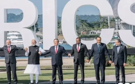 رئيس الأركان يزور المنظومة التعليمية بمعهد ضباط الصف المعلمين