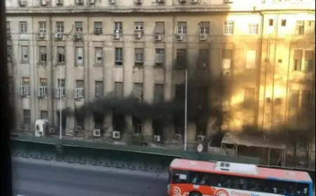 الحكومة: “الخطة ب” أنقذت الإنترنت بعد حريق سنترال رمسيس.. واستعادة الخدمة في محيط المنطقة