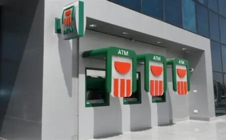 “الأهلي المصري” يعلن استئناف العمل بجميع ماكينات الصراف الآلي بصورة طبيعية وبكامل طاقتها.