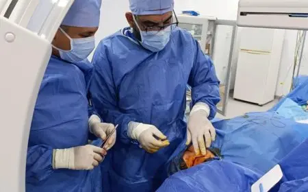 مستشفيات سوهاج الجامعية تنقذ حياة امرأة وجنينها.. إنجاز استثنائي