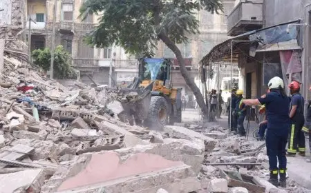 محافظ الإسكندرية السابق يكشف سرًا عن عقار العطارين المنهار