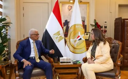 منال عوض تتابع جهود التنمية مع محافظ شمال سيناء