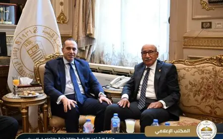 تهنئة وزير الشؤون النيابية للمستشار عاصم الغايش بمناسبة توليه رئاسة محكمة النقض