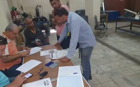 وزير العمل: انطلاق الاختبارات العملية للمرشحين للعمل في الإمارات في مجالات السباكة واللحام والنجارة