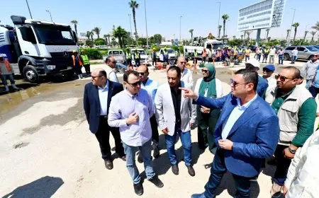 وزير الإسكان يتفقد مشروعات تطوير محور 26 يوليو في أكتوبر والشيخ زايد