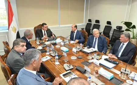 وزير الإسكان يراقب سير مشروعات “حياة كريمة” لتعزيز جودة الحياة في القرى الريفية المصرية