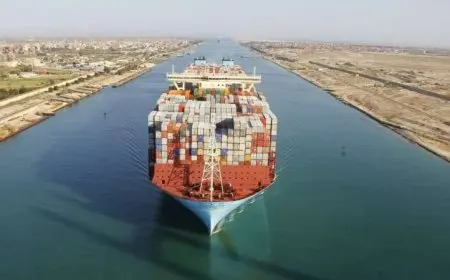 صندوق النقد الدولي يتوقع زيادة إيرادات قناة السويس إلى 11.9 مليار دولار بحلول 2029/2030.